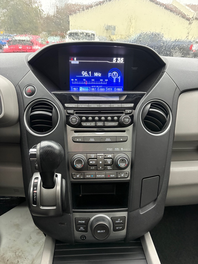 Photo 15 of this HONDA PILOT