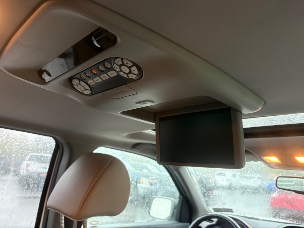 Photo 13 of this HONDA PILOT