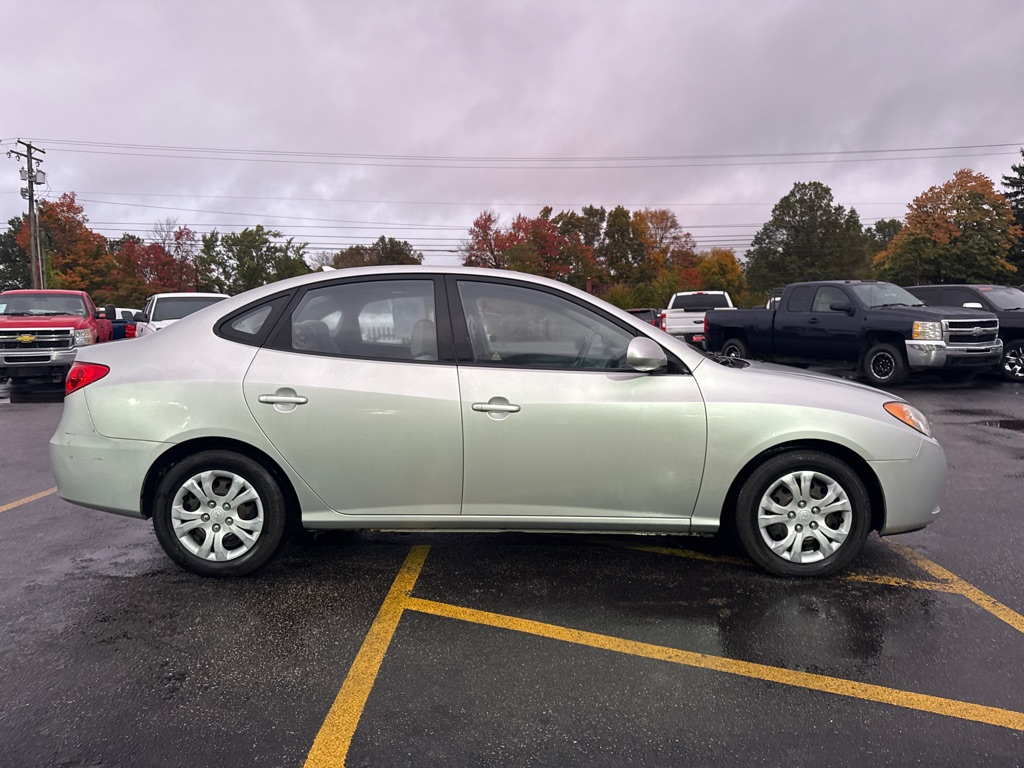 Photo 5 of this HYUNDAI ELANTRA