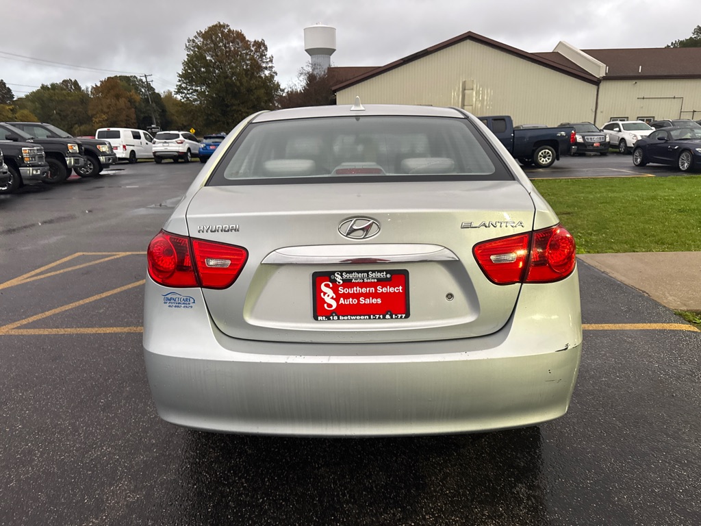 Photo 7 of this HYUNDAI ELANTRA