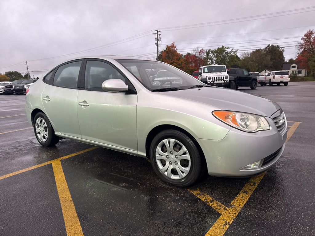 Photo 4 of this HYUNDAI ELANTRA