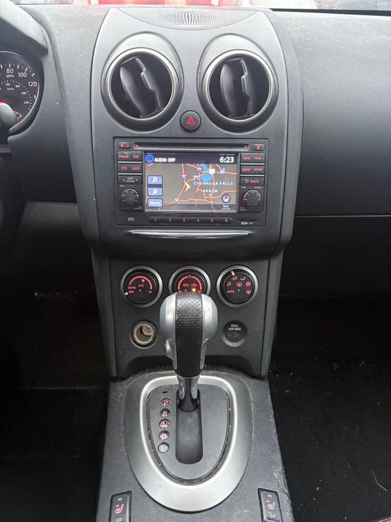Photo 15 of this NISSAN ROGUE