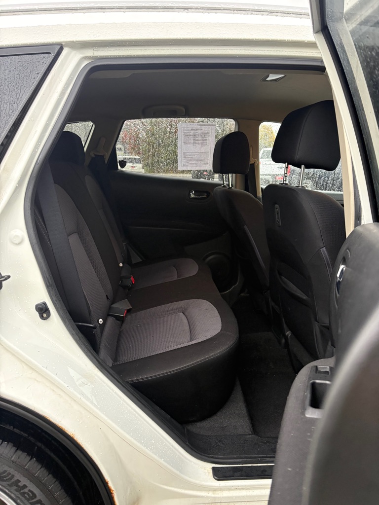 Photo 12 of this NISSAN ROGUE
