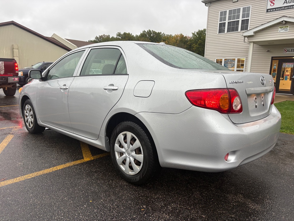 Photo 8 of this TOYOTA COROLLA