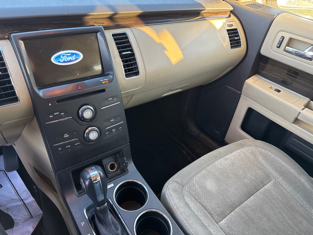 Photo 17 of this FORD FLEX