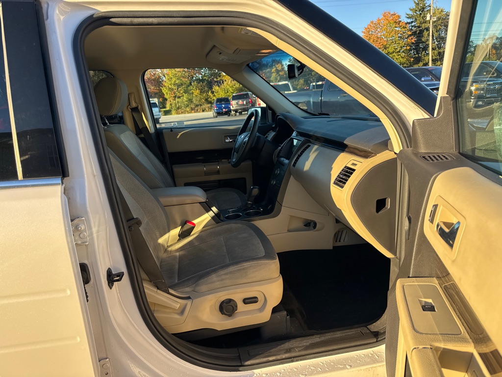 Photo 13 of this FORD FLEX