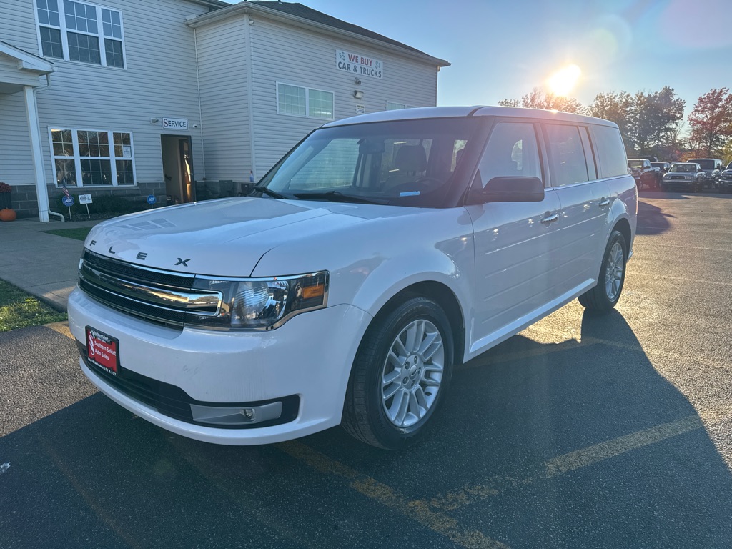 Photo 2 of this FORD FLEX
