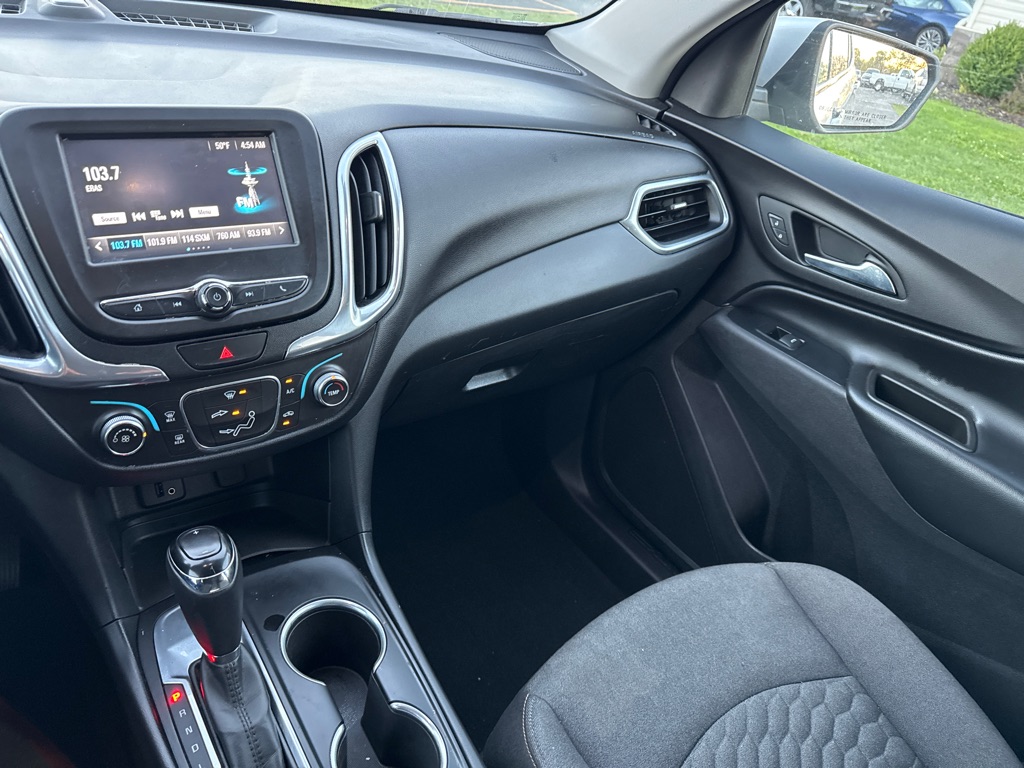 Photo 16 of this CHEVROLET EQUINOX
