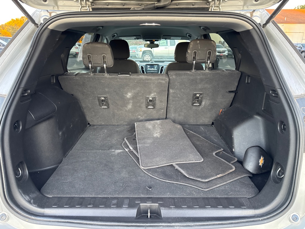 Photo 14 of this CHEVROLET EQUINOX