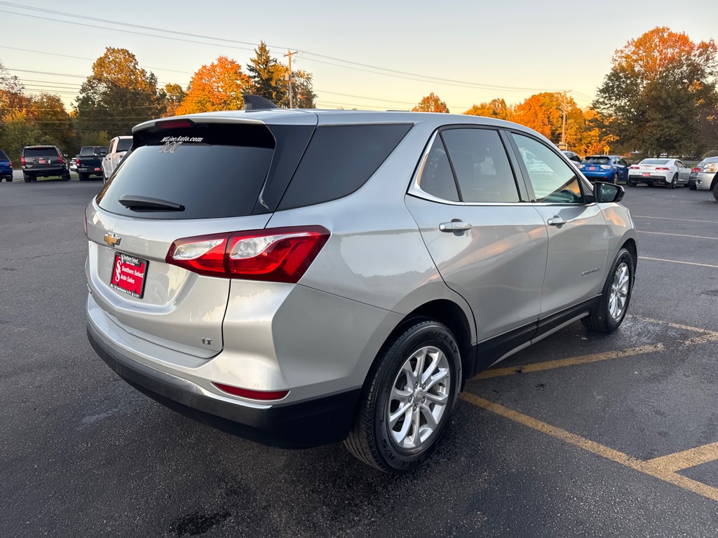 Photo 6 of this CHEVROLET EQUINOX
