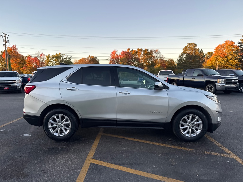 Photo 5 of this CHEVROLET EQUINOX