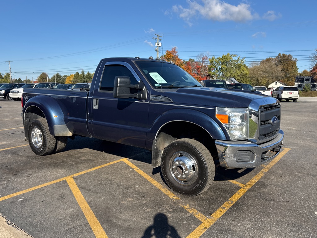 Photo 4 of this FORD F-350 SUPER DUT