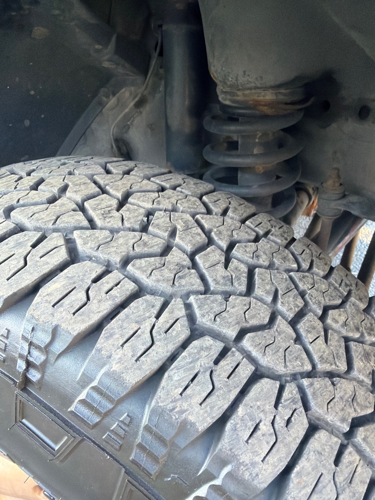 Photo 13 of this JEEP CHEROKEE