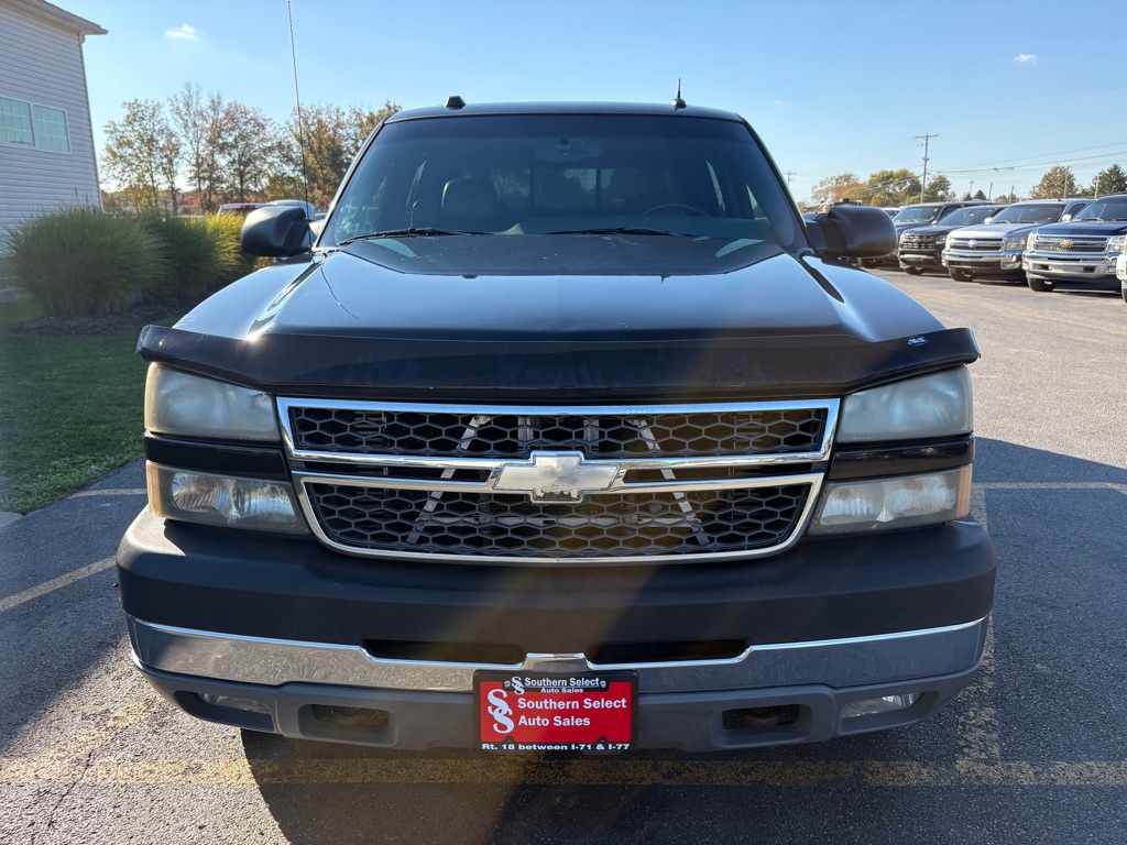 Photo 3 of this CHEVROLET SILVERADO 2500H
