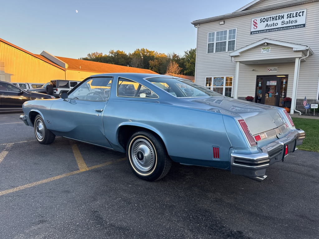 Photo 8 of this OLDSMOBILE CUTLASS