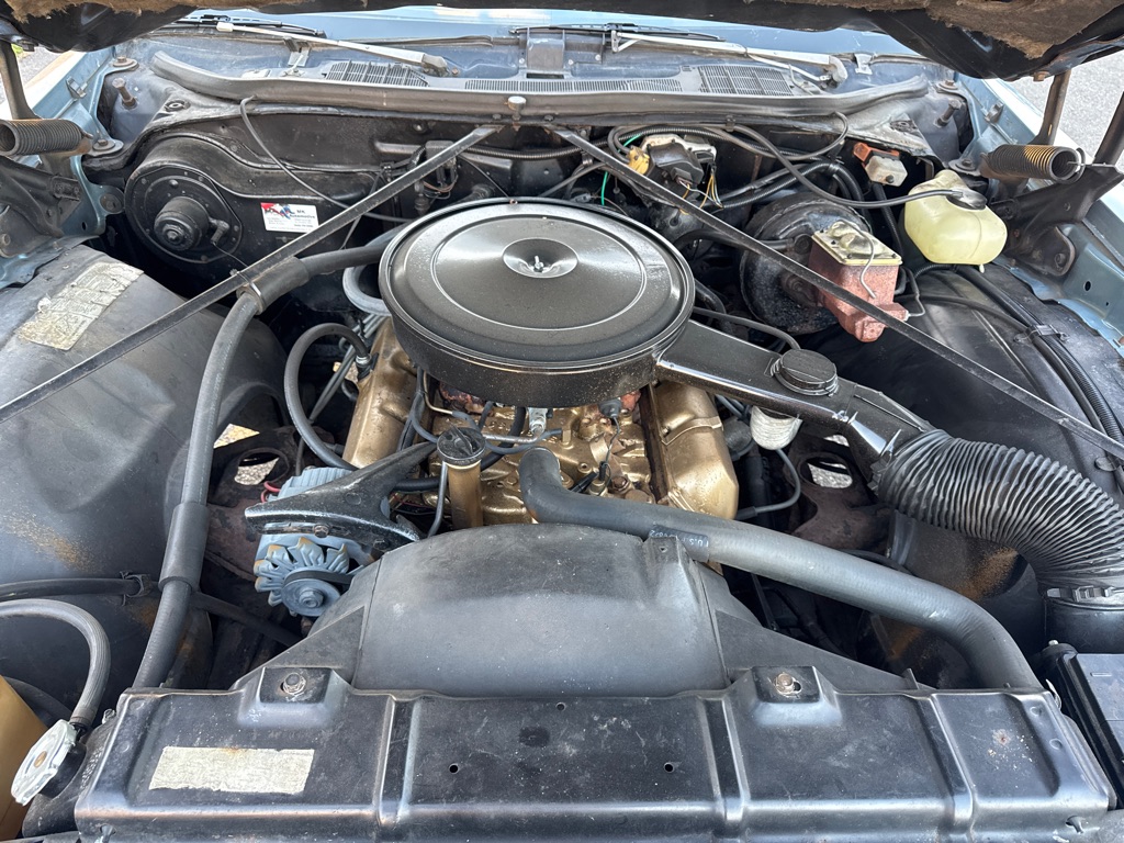 Photo 18 of this OLDSMOBILE CUTLASS