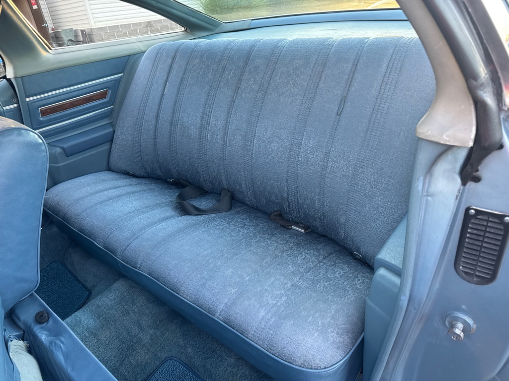 Photo 11 of this OLDSMOBILE CUTLASS