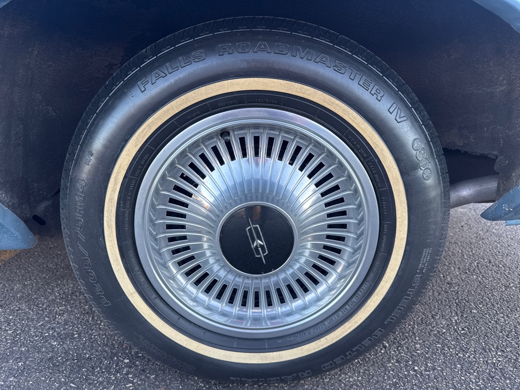 Photo 9 of this OLDSMOBILE CUTLASS