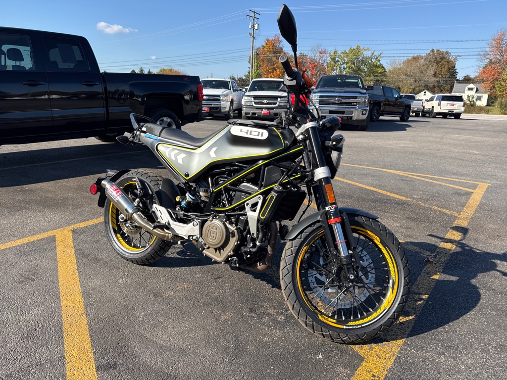 Photo 3 of this HUSQVARNA MC