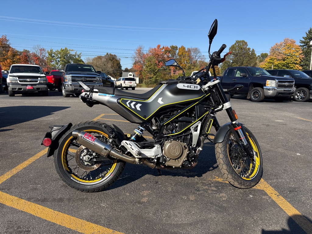 Photo 4 of this HUSQVARNA MC