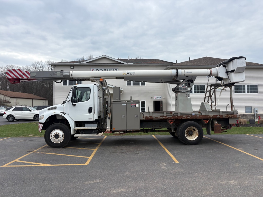 2007 FREIGHTLINER M2 AM900