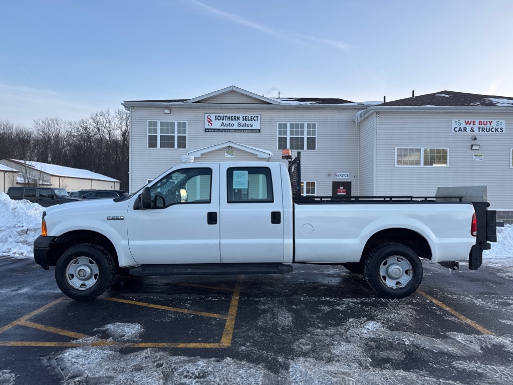 2006 Ford F-250 Super Duty XL Crew Cab LB 4WD