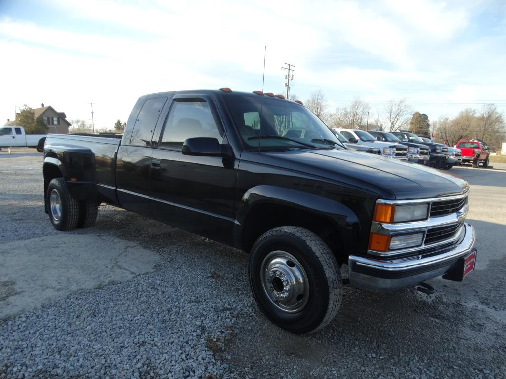 2000 CHEVROLET GMT-400 3500 for sale in Medina, OH | Southern Select ...