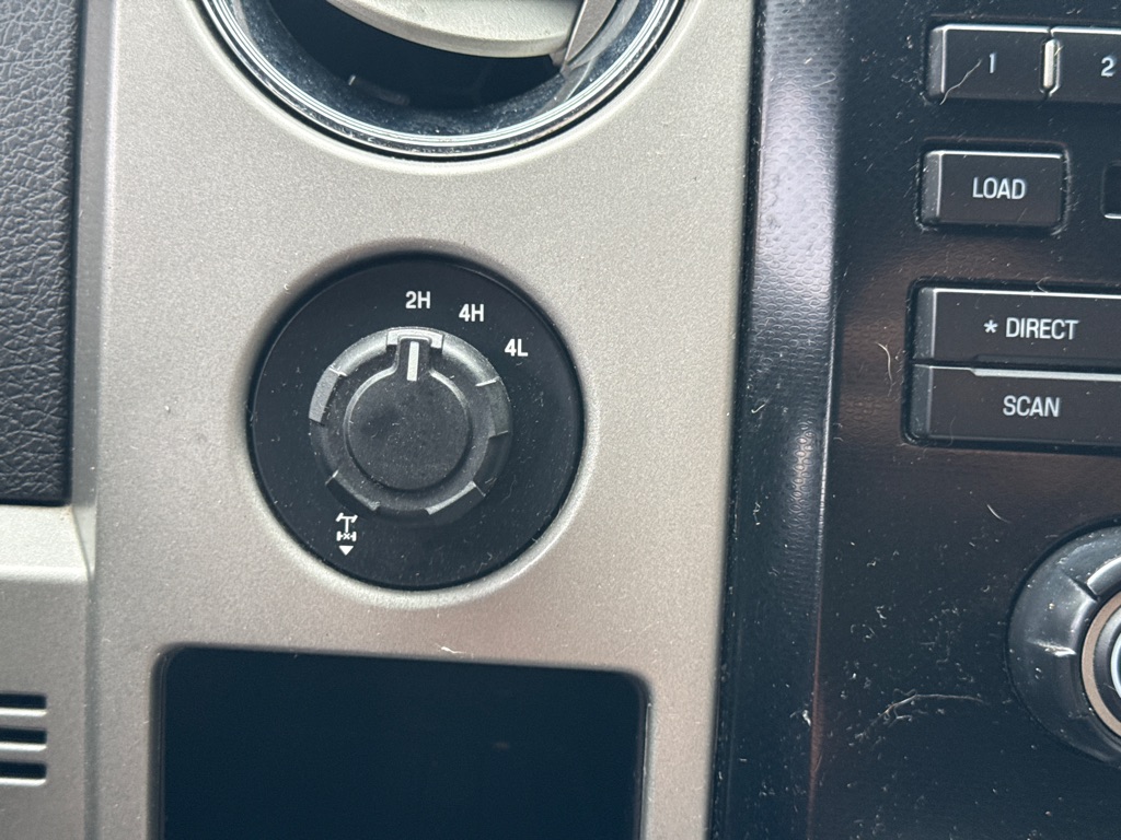 2011 Ford F150 #17