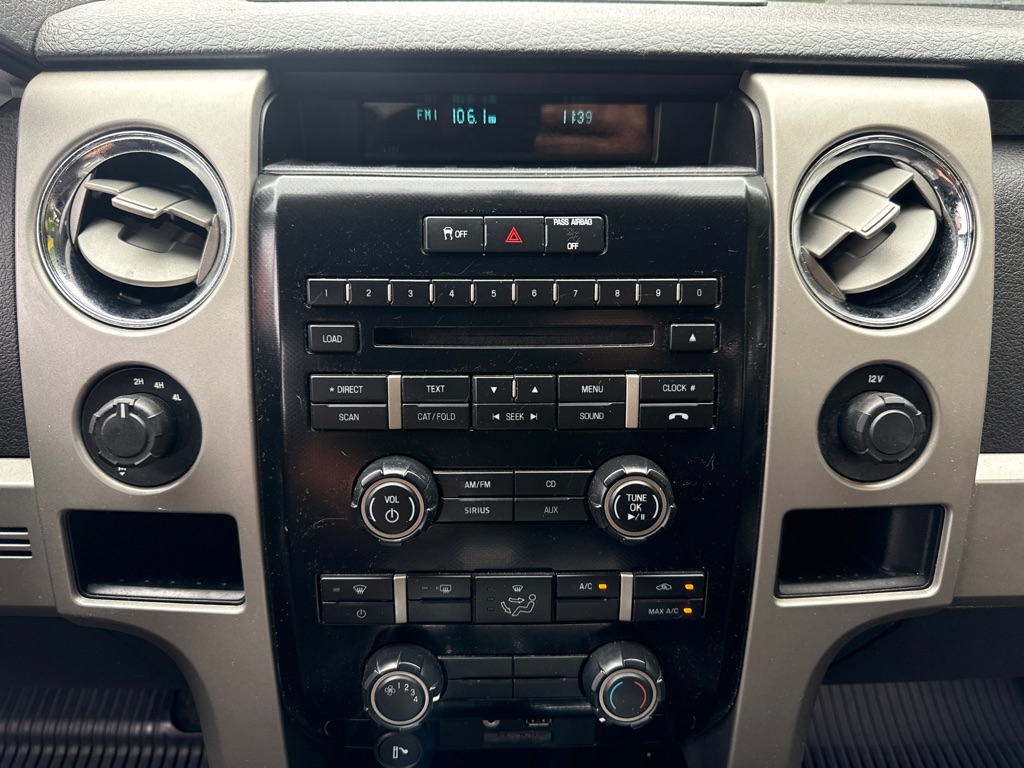 2011 Ford F150 #16