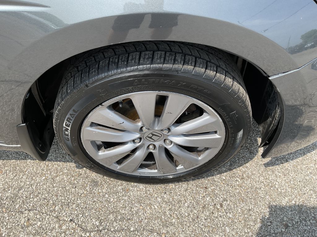 Photo 11 of this HONDA ACCORD