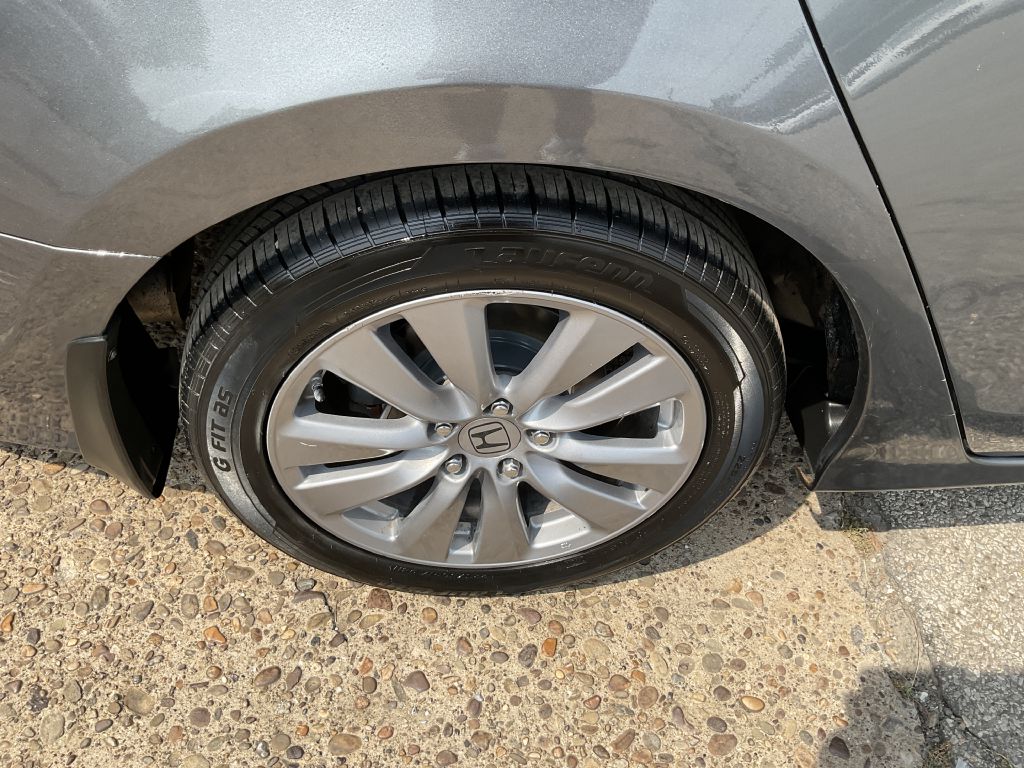 Photo 12 of this HONDA ACCORD