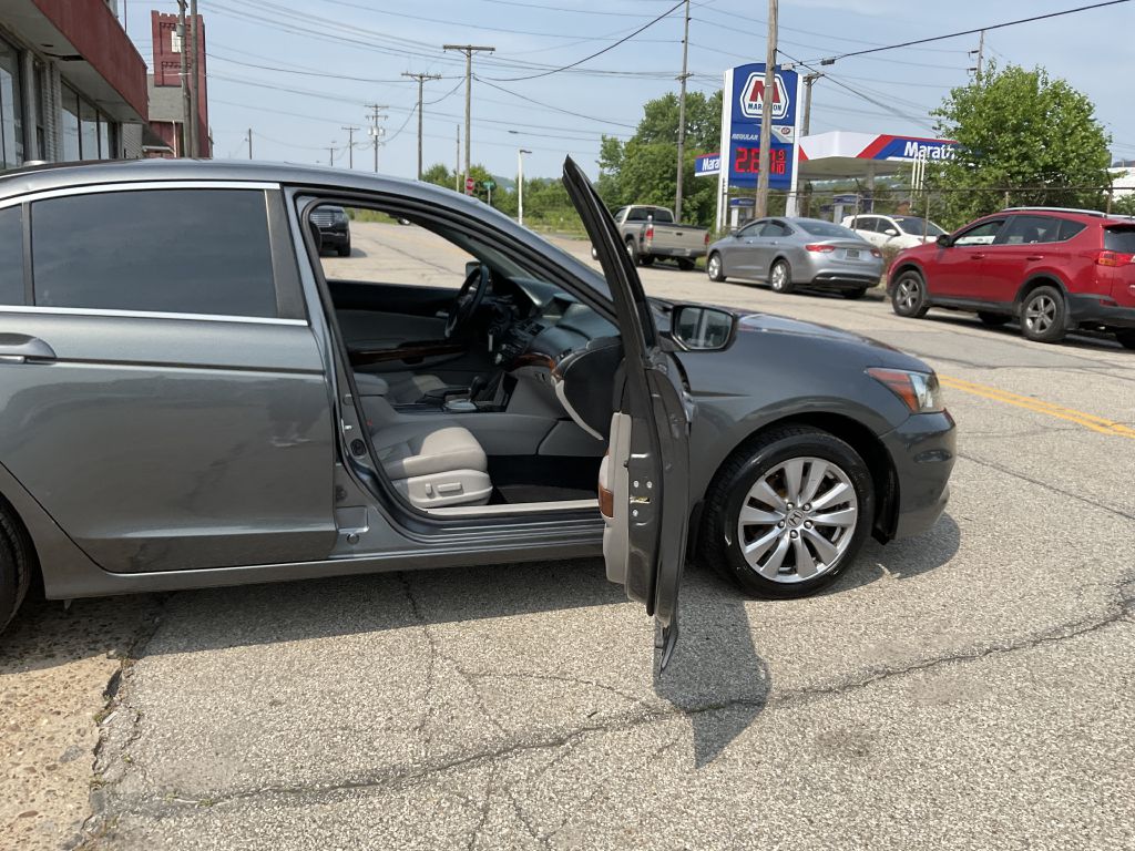 Photo 16 of this HONDA ACCORD