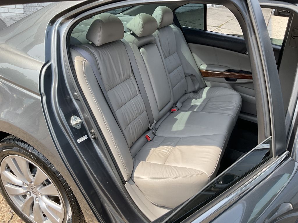 Photo 23 of this HONDA ACCORD