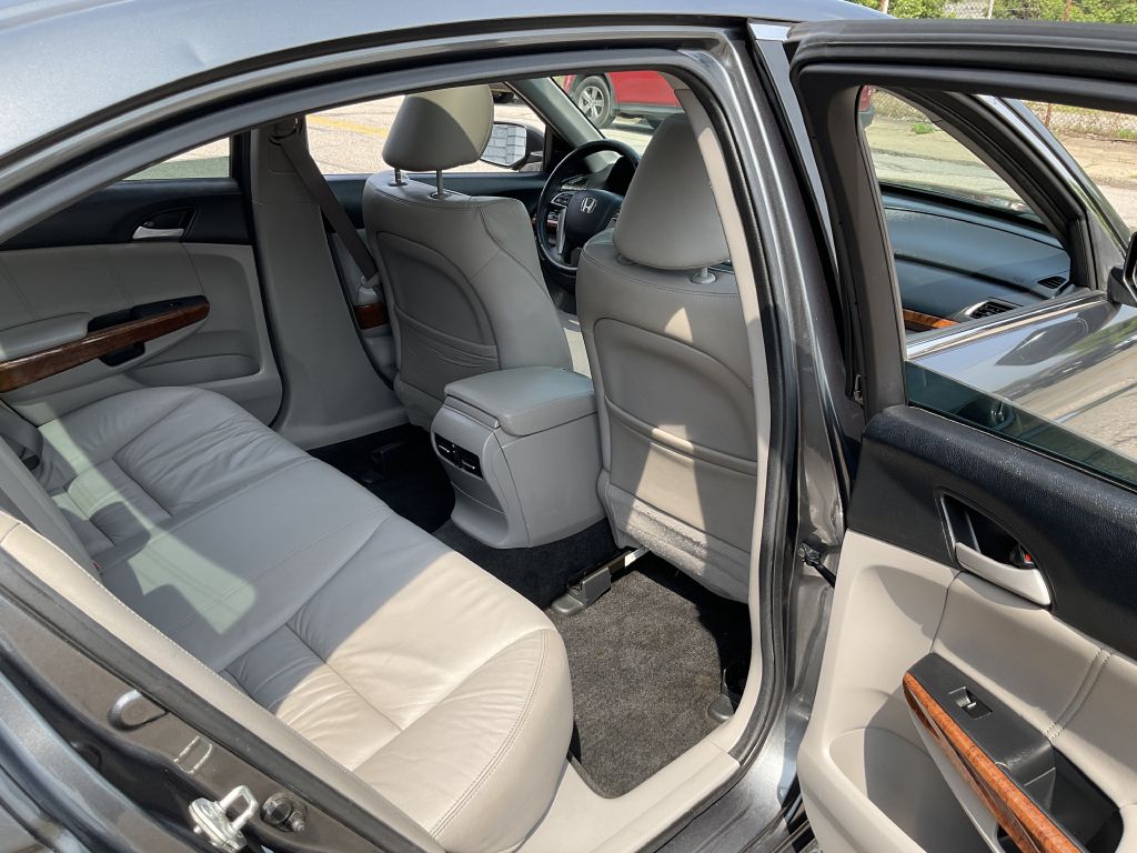 Photo 24 of this HONDA ACCORD