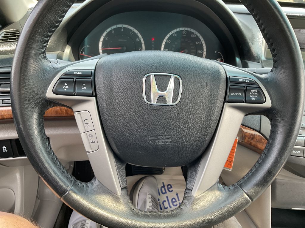 Photo 33 of this HONDA ACCORD