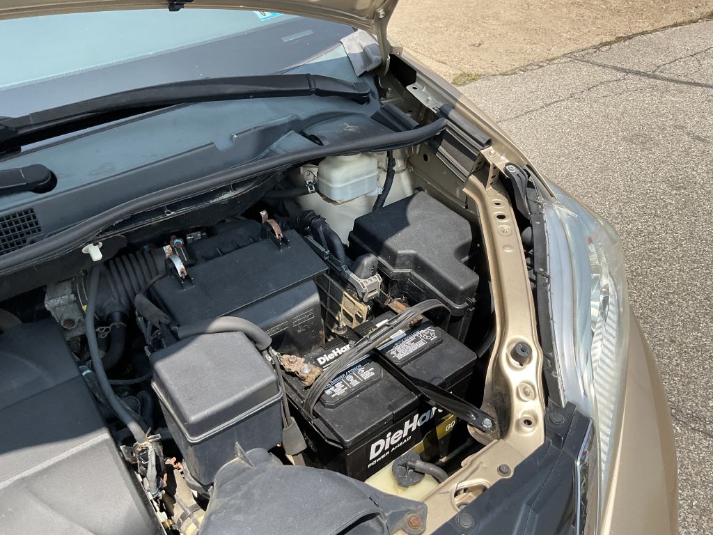 Photo 39 of this TOYOTA SIENNA