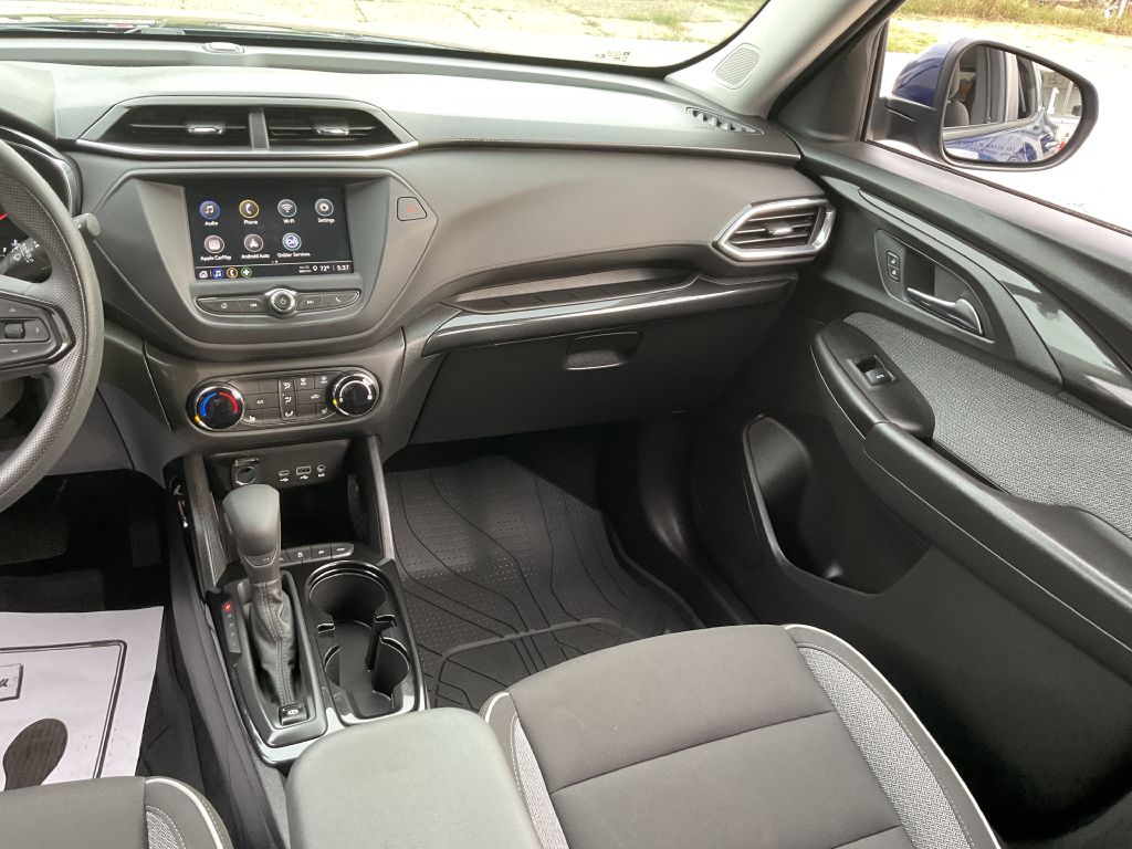 Photo 29 of this CHEVROLET TRAILBLAZER