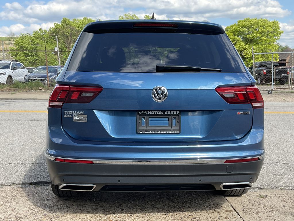Photo 8 of this VOLKSWAGEN TIGUAN