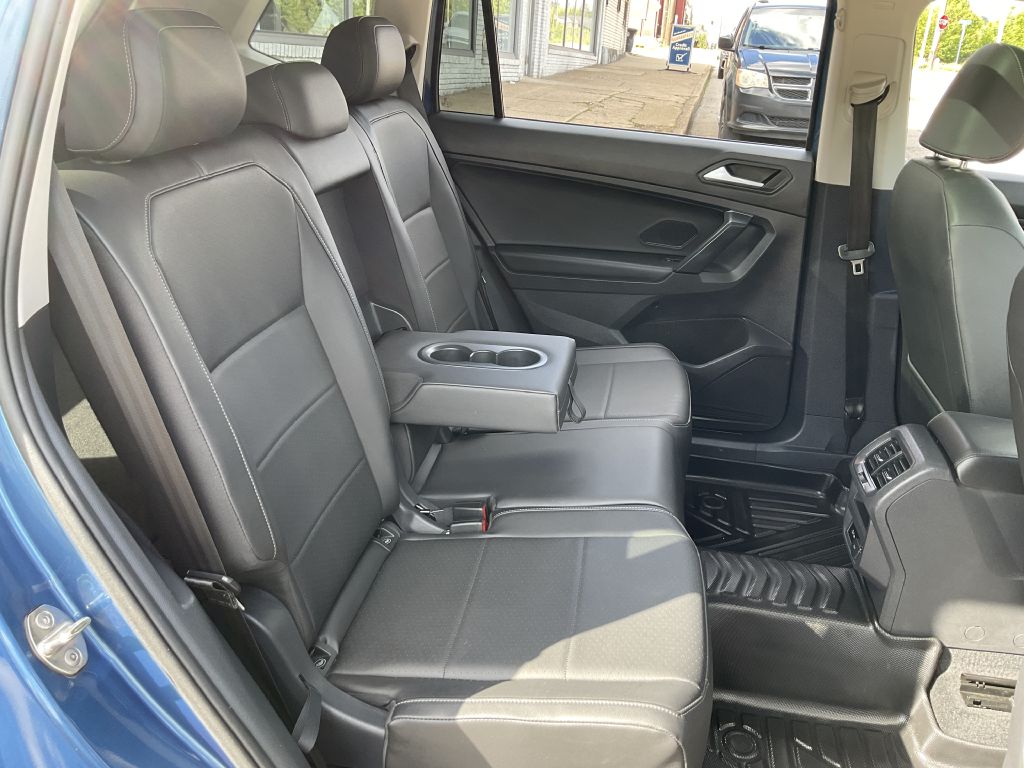Photo 20 of this VOLKSWAGEN TIGUAN