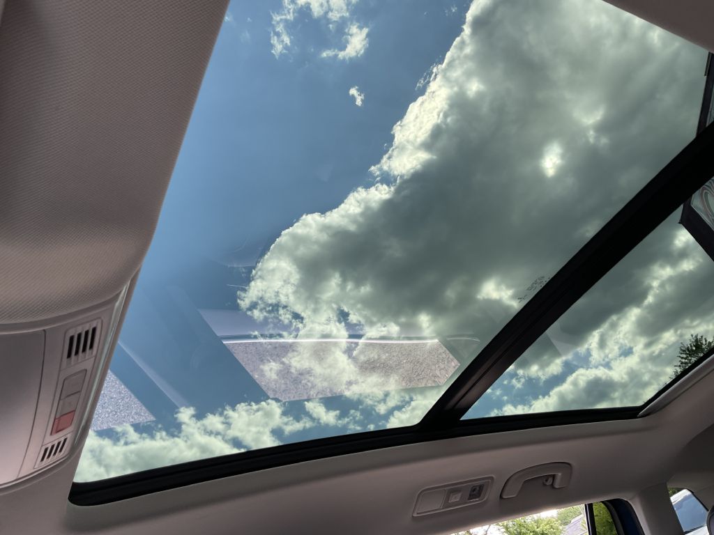 Photo 25 of this VOLKSWAGEN TIGUAN