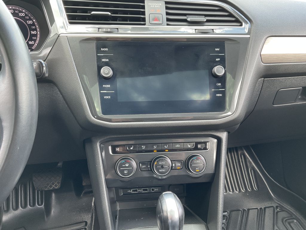 Photo 27 of this VOLKSWAGEN TIGUAN