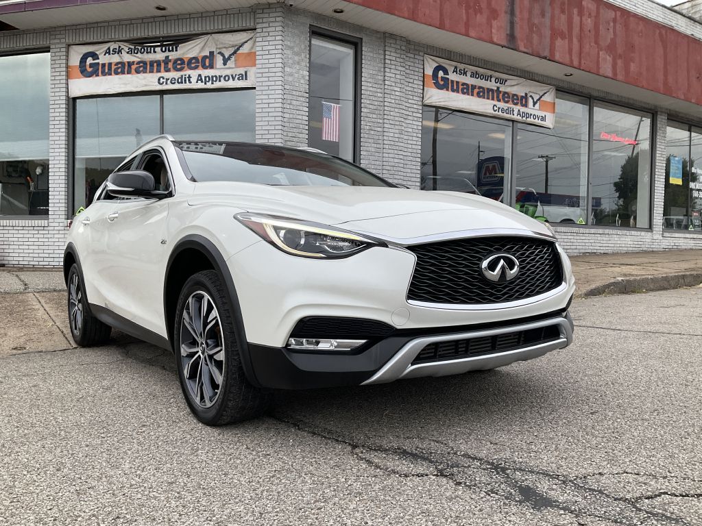 2018 INFINITI QX30 