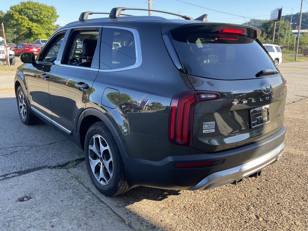 Photo 7 of this KIA TELLURIDE
