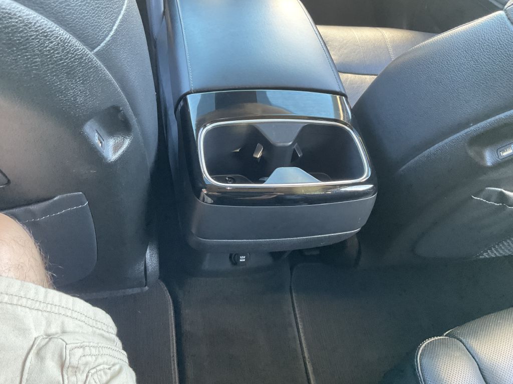 Photo 32 of this KIA TELLURIDE