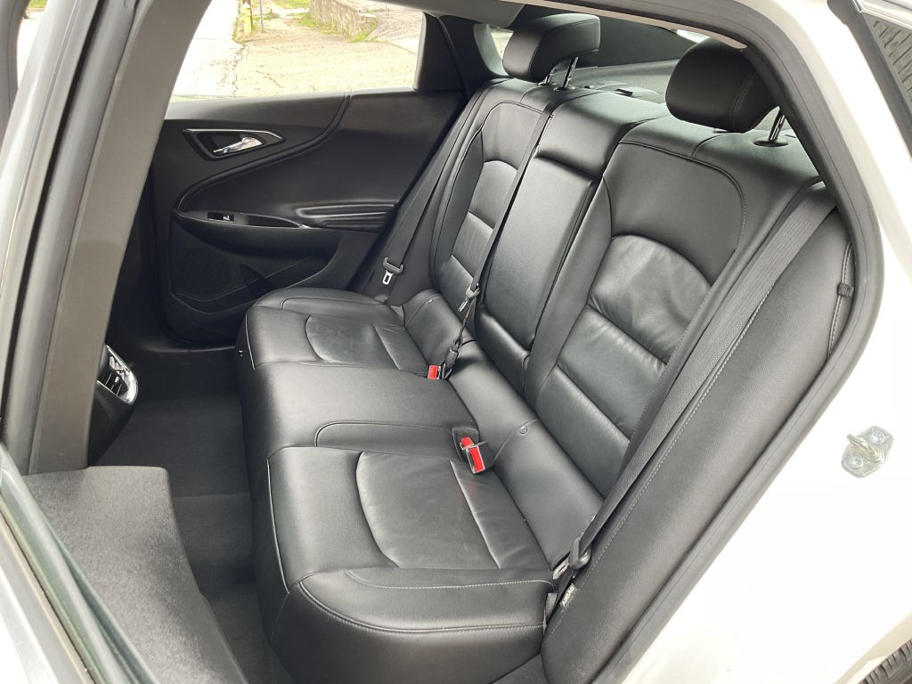 Photo 20 of this CHEVROLET MALIBU