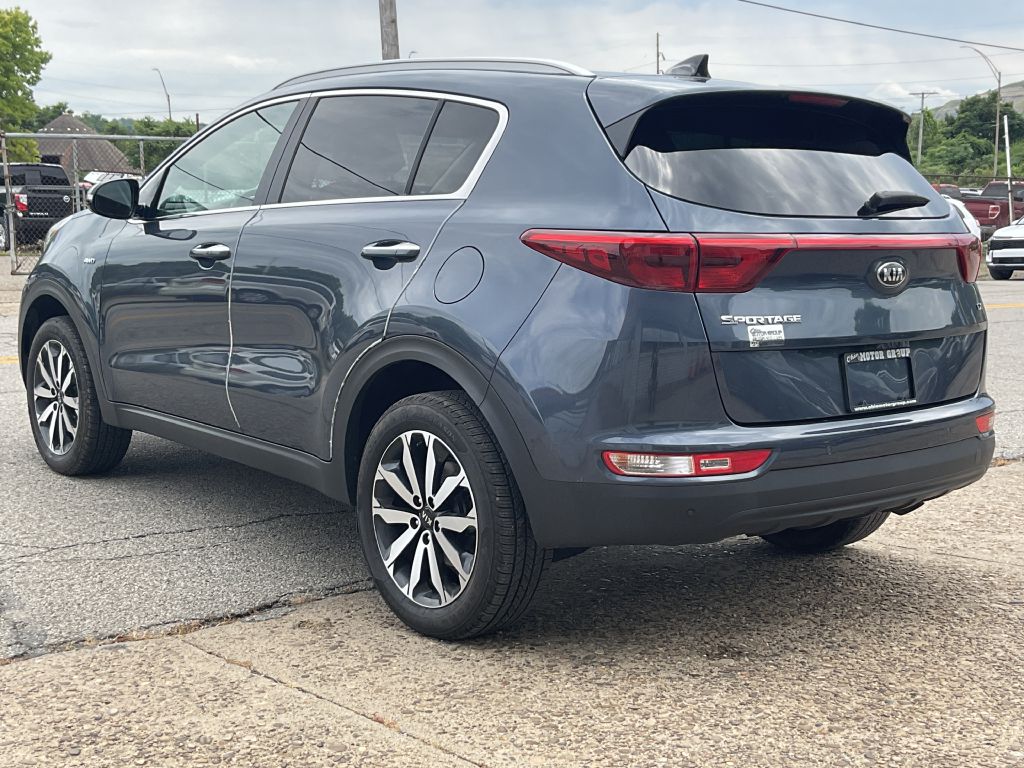 Photo 8 of this KIA SPORTAGE