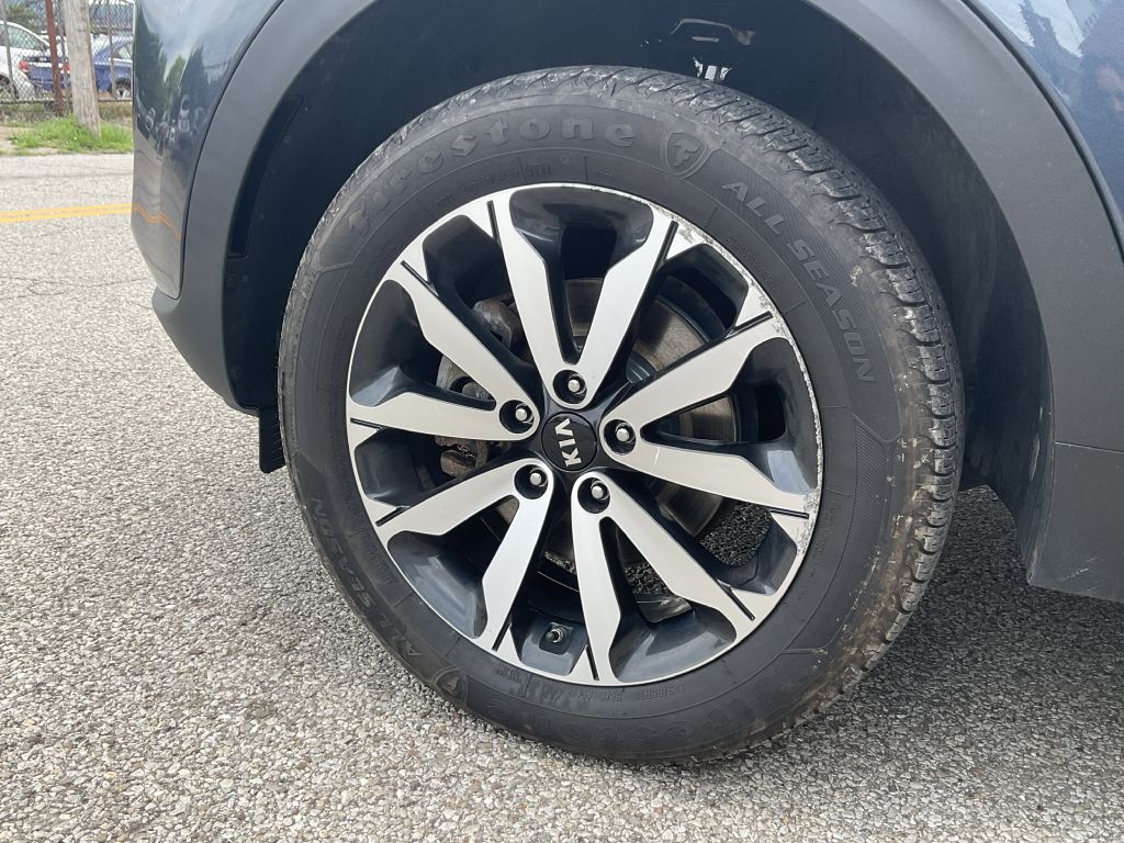 Photo 12 of this KIA SPORTAGE