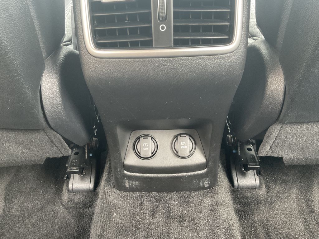 Photo 23 of this KIA SPORTAGE