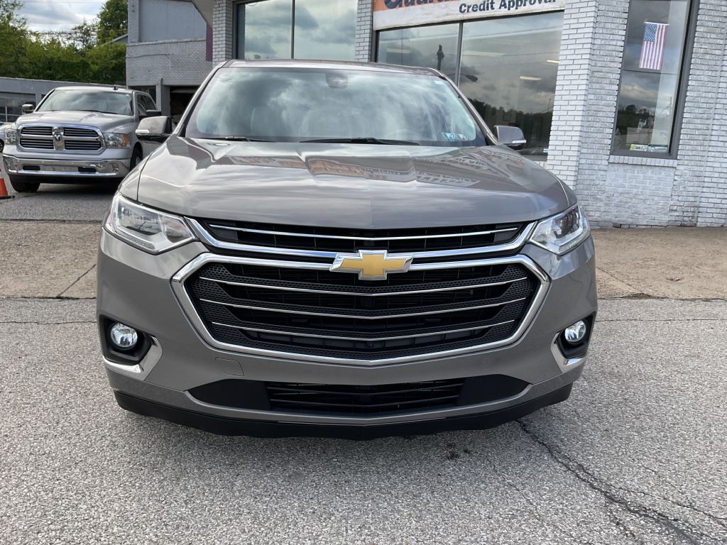 Photo 4 of this CHEVROLET TRAVERSE
