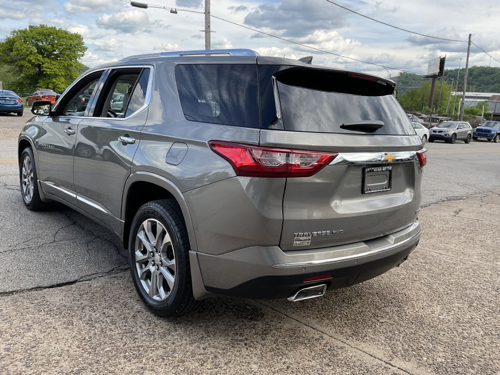Photo 7 of this CHEVROLET TRAVERSE